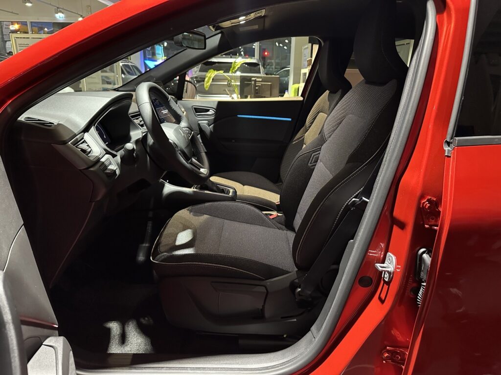 Renault Captur Exposé-Bild 29