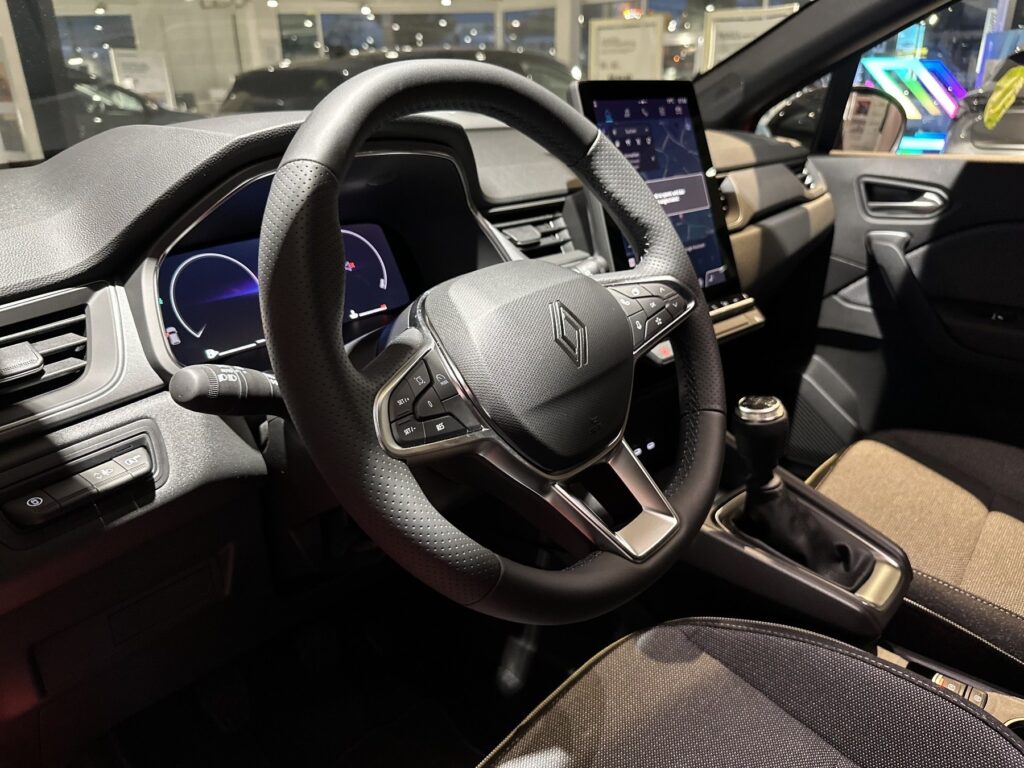 Renault Captur Exposé-Bild 32