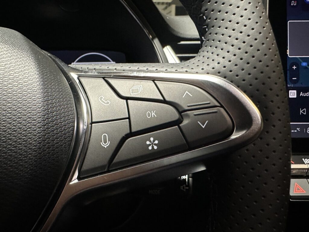 Renault Captur Exposé-Bild 35