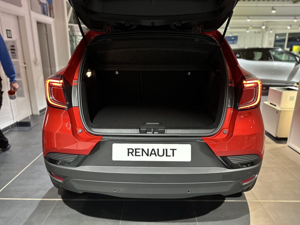 Renault Captur Exposé-Bild 49