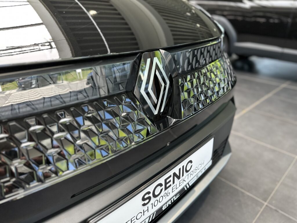 Renault Scenic E-TECH Exposé-Bild 6