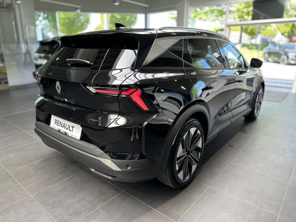 Renault Scenic E-TECH Exposé-Bild 18