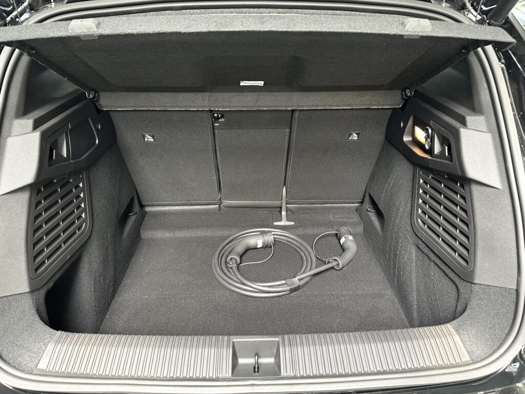 Renault Scenic E-TECH Exposé-Bild 23