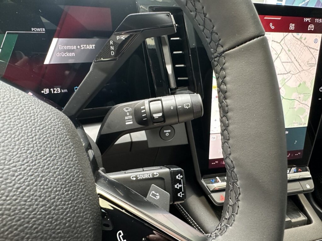 Renault Scenic E-TECH Exposé-Bild 39