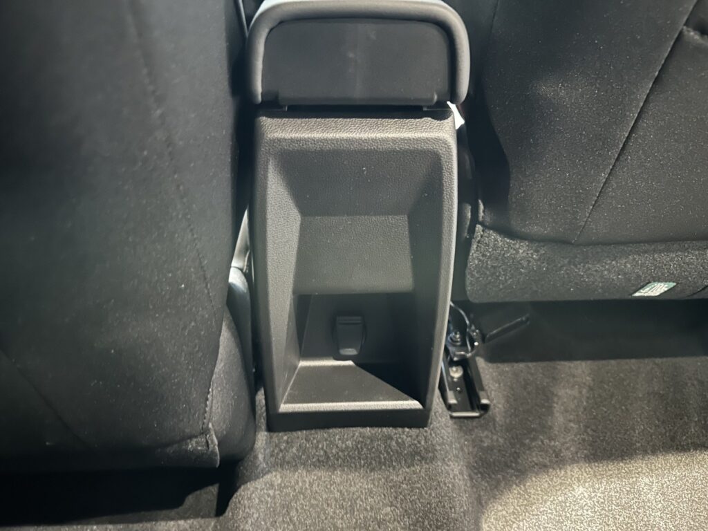 Renault Clio Exposé-Bild 26