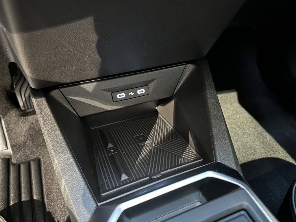 Renault Clio Exposé-Bild 42