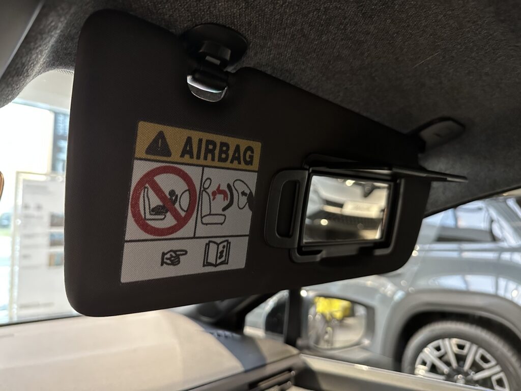 Renault Clio Exposé-Bild 47