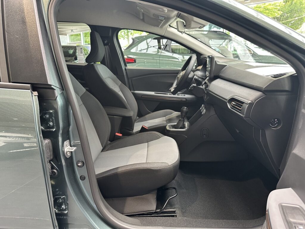 Dacia Jogger Exposé-Bild 9