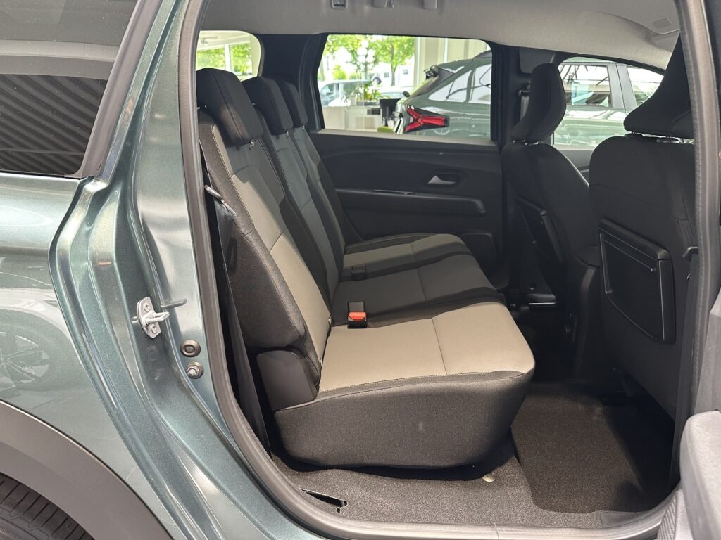 Dacia Jogger Exposé-Bild 14