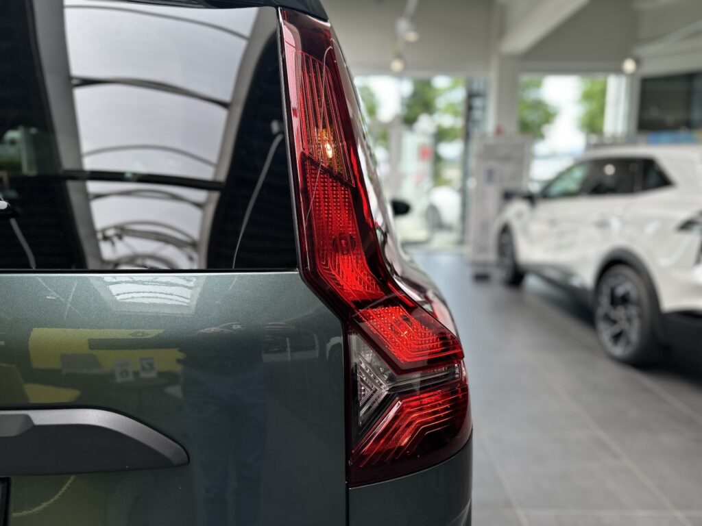 Dacia Jogger Exposé-Bild 22