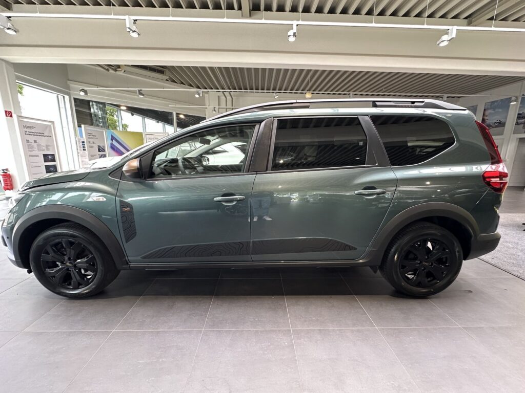 Dacia Jogger Exposé-Bild 27