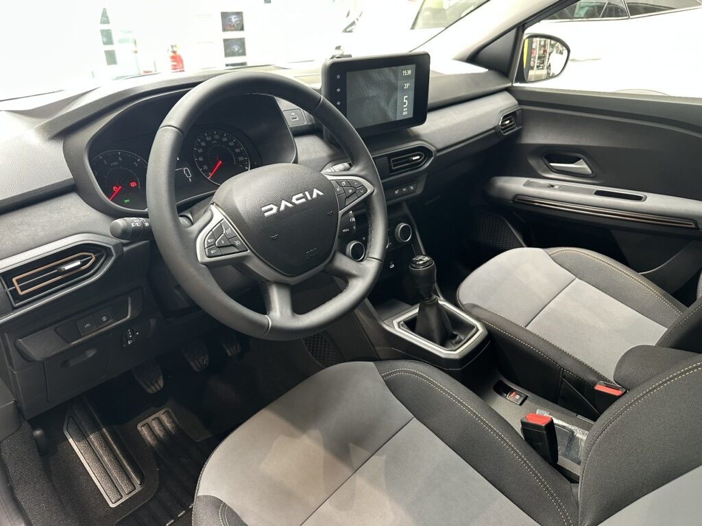 Dacia Jogger Exposé-Bild 34