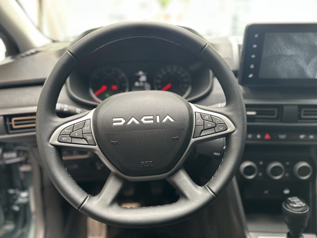 Dacia Jogger Exposé-Bild 36