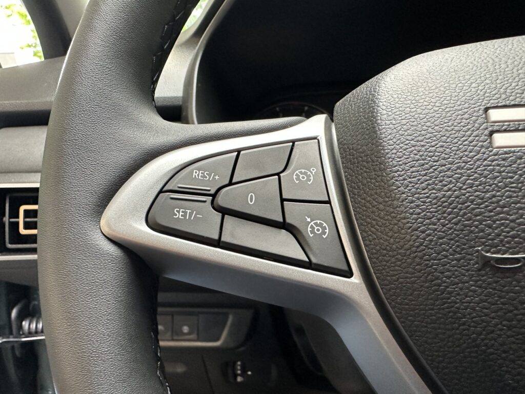 Dacia Jogger Exposé-Bild 37
