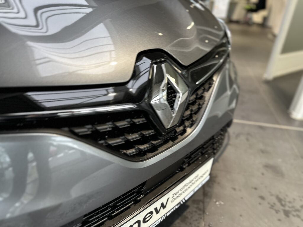 Renault Clio Exposé-Bild 7