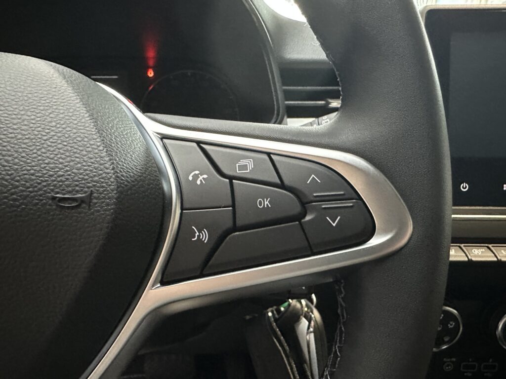 Renault Clio Exposé-Bild 36