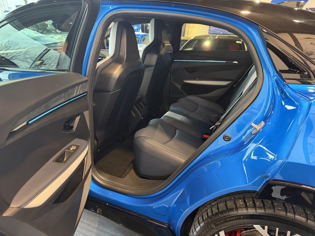 Alpine A390 Exposé-Bild 28