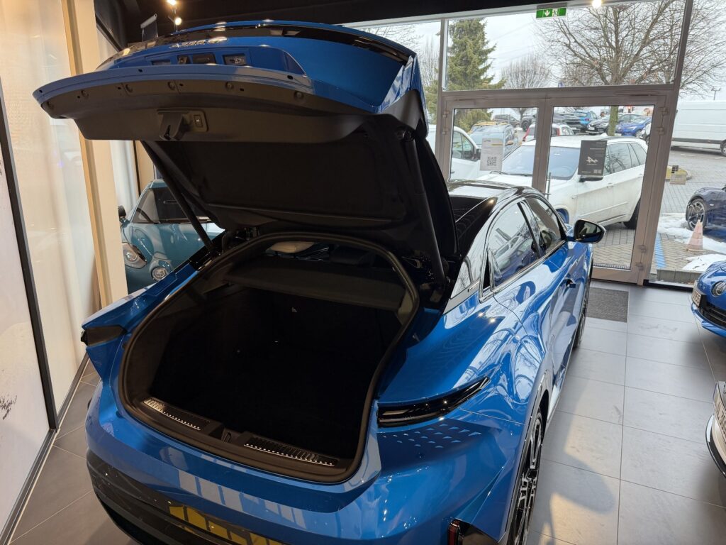 Alpine A390 Exposé-Bild 41