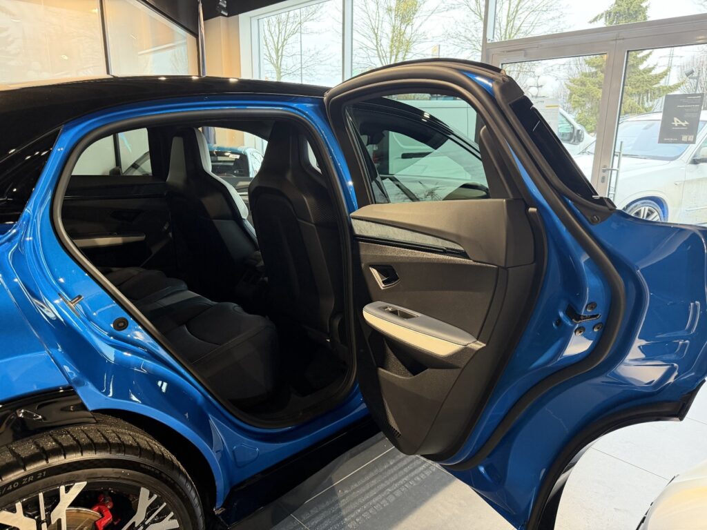 Alpine A390 Exposé-Bild 42