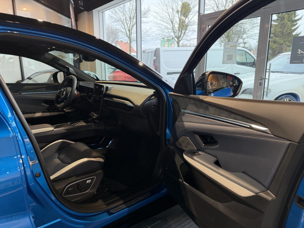 Alpine A390 Exposé-Bild 49