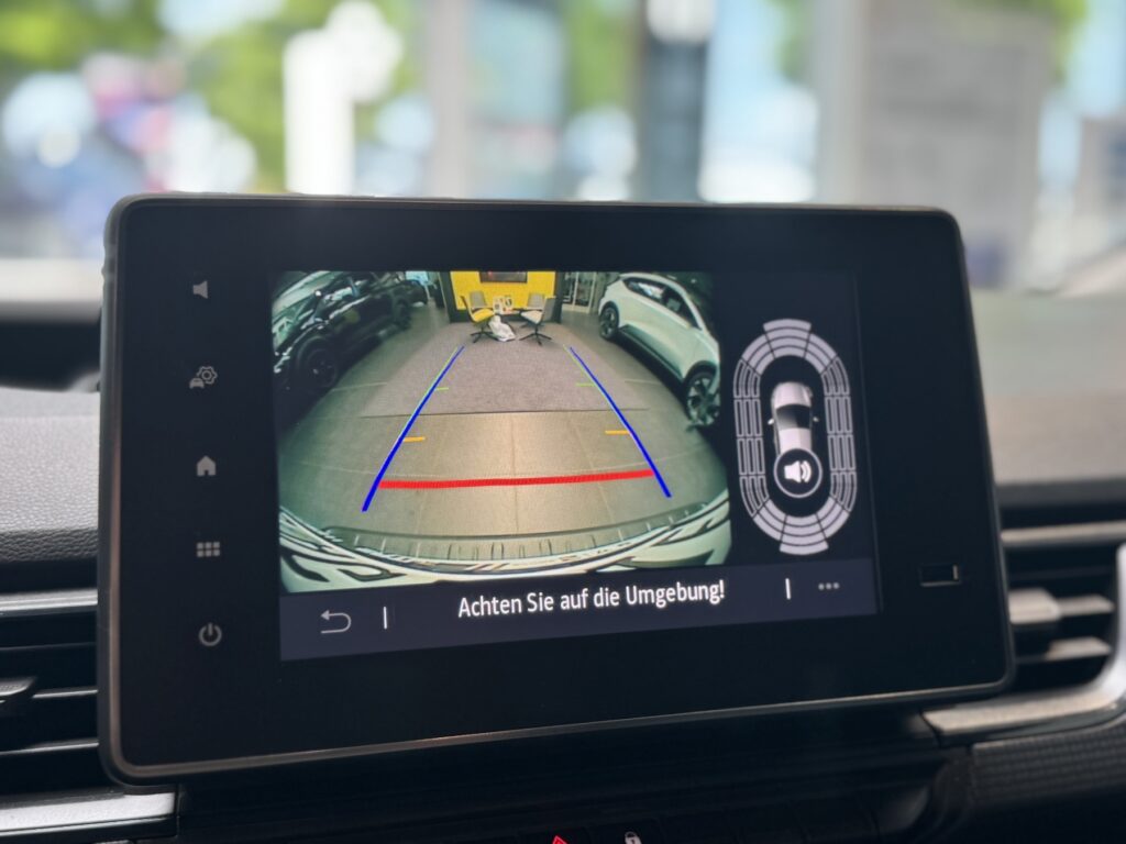 Renault Kangoo E-TECH Exposé-Bild 13