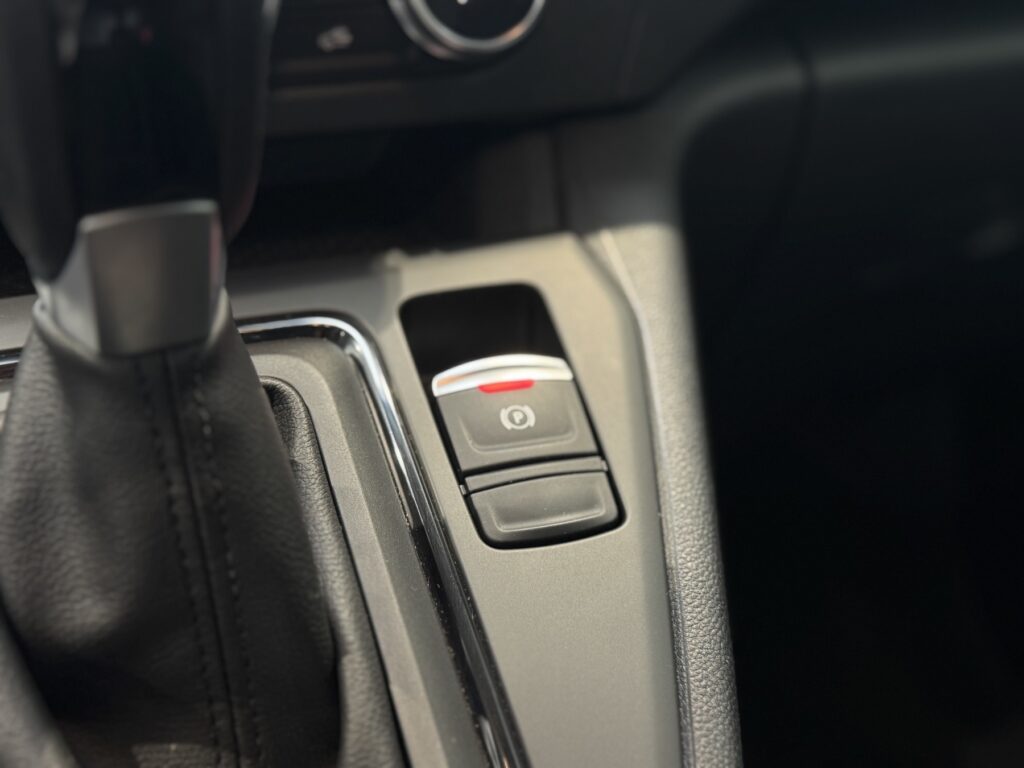 Renault Kangoo E-TECH Exposé-Bild 16