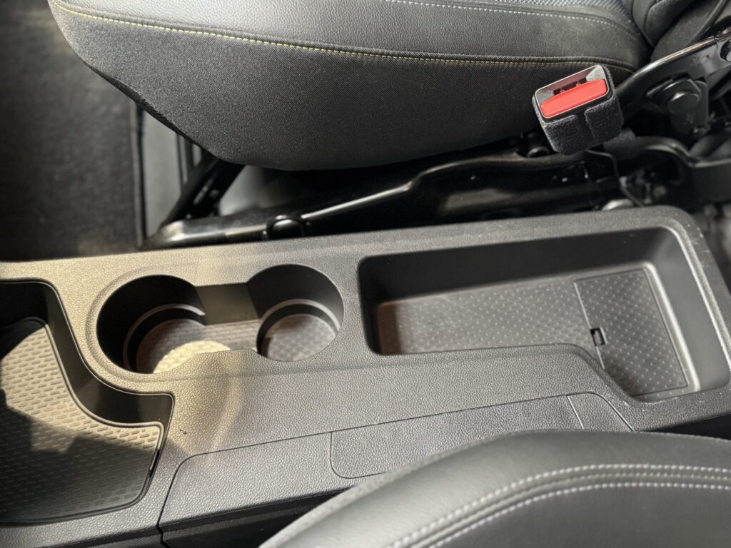 Renault Kangoo E-TECH Exposé-Bild 18