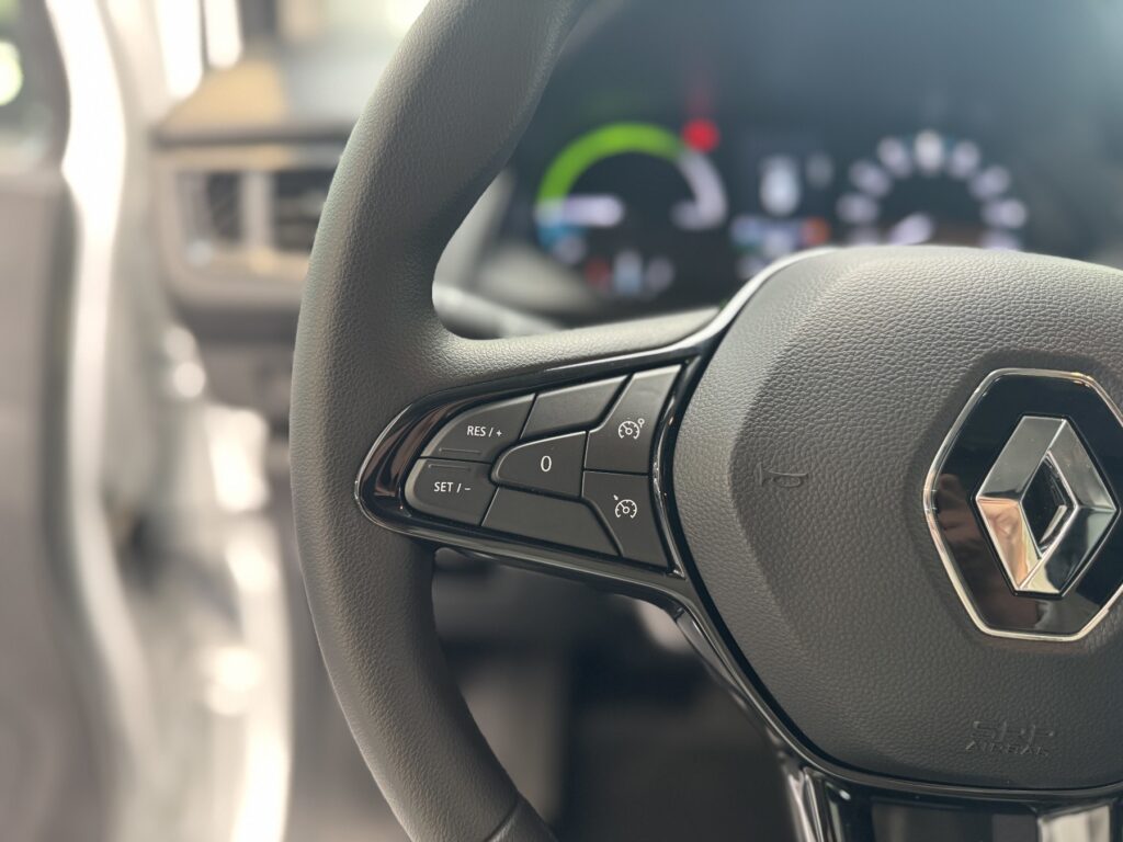 Renault Kangoo E-TECH Exposé-Bild 25