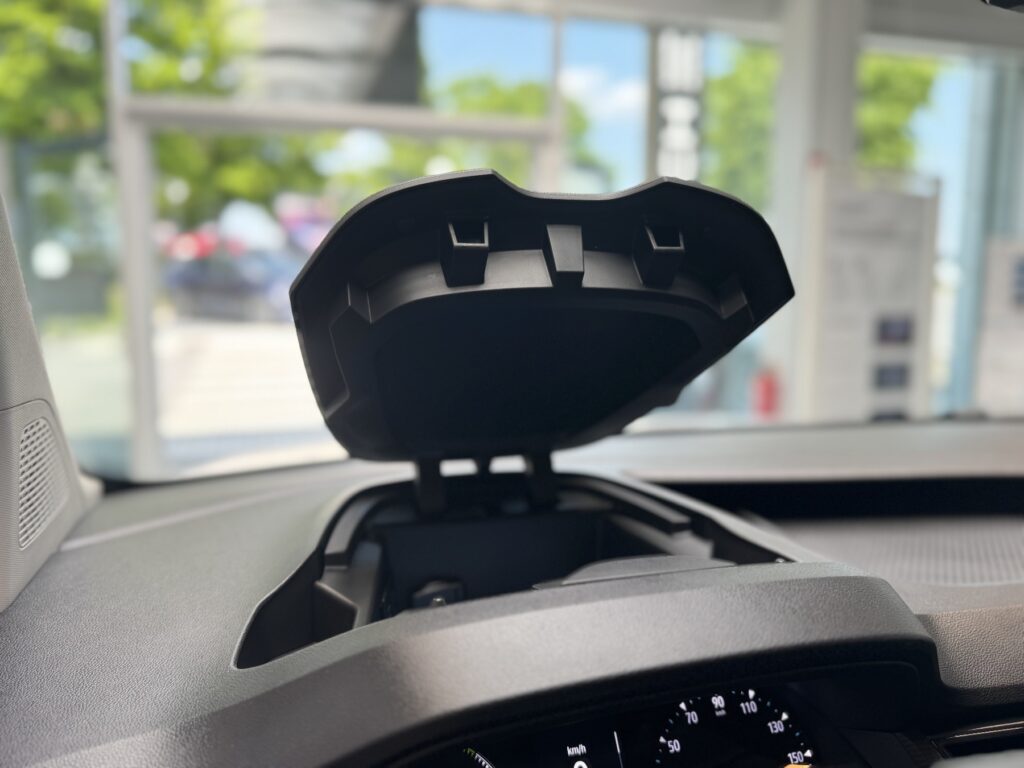 Renault Kangoo E-TECH Exposé-Bild 32