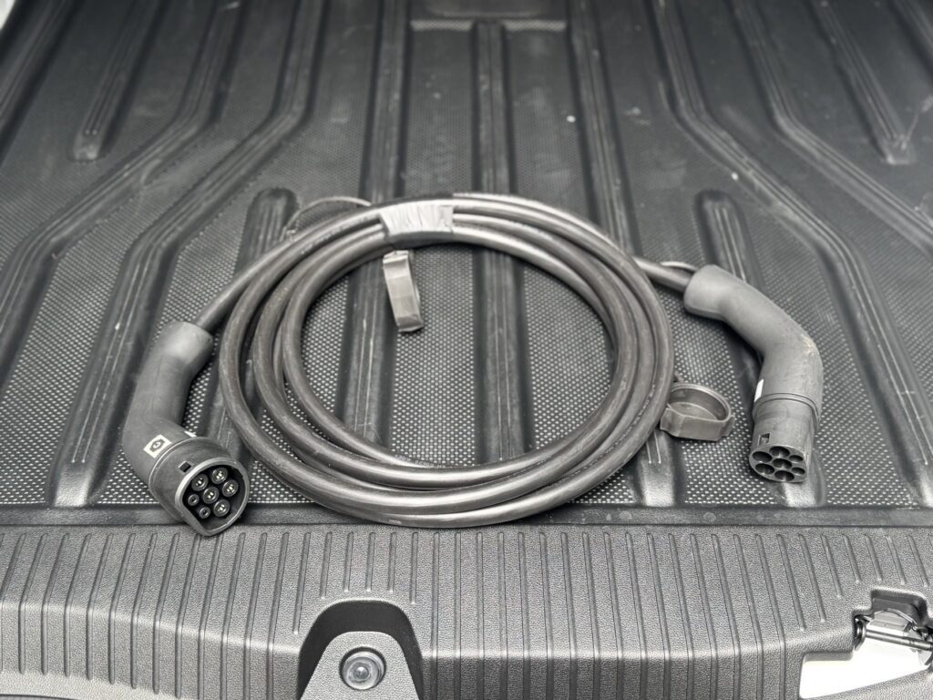 Renault Kangoo E-TECH Exposé-Bild 45