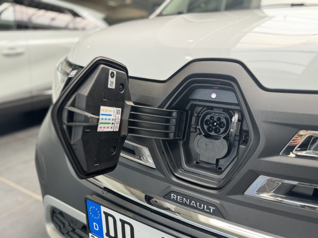 Renault Kangoo E-TECH Exposé-Bild 46