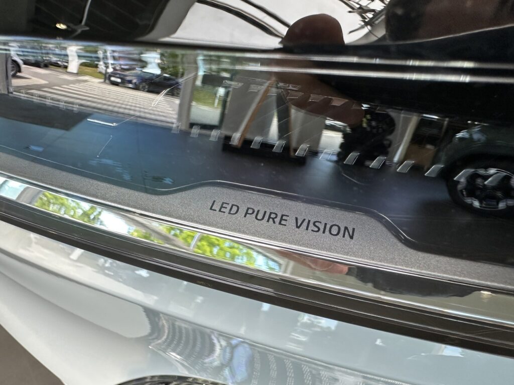 Renault Megane E-TECH Exposé-Bild 5