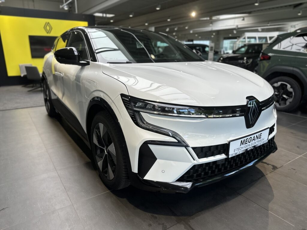 Renault Megane E-TECH Exposé-Bild 6