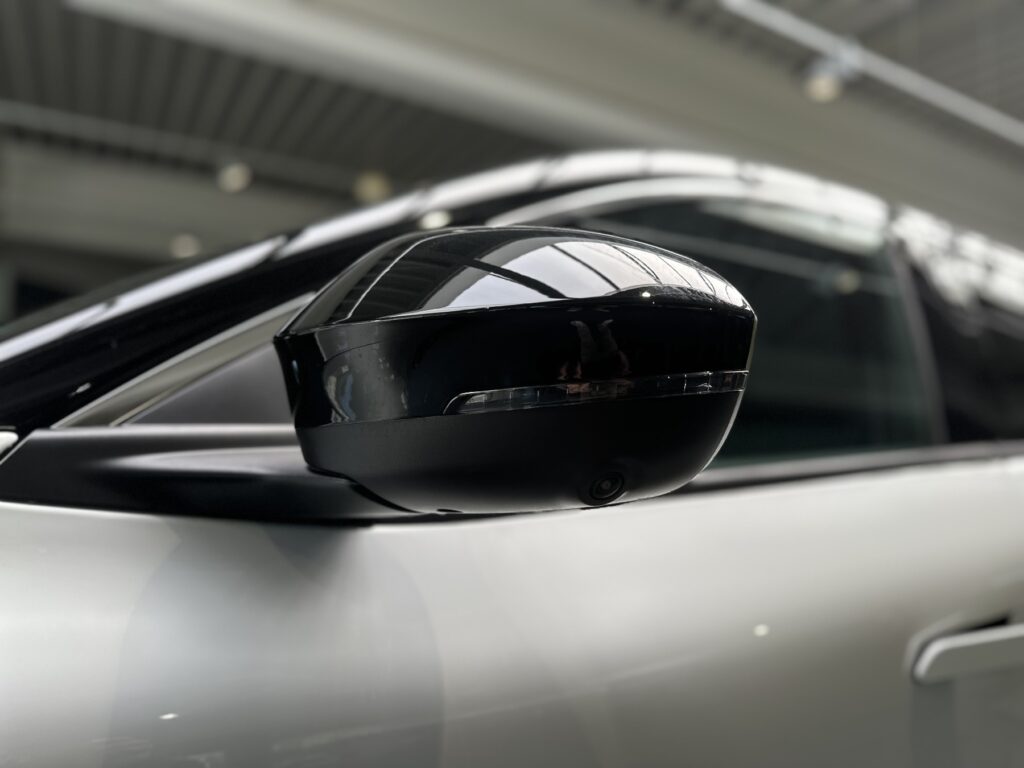 Renault Megane E-TECH Exposé-Bild 28