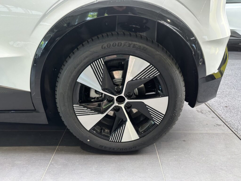 Renault Megane E-TECH Exposé-Bild 29