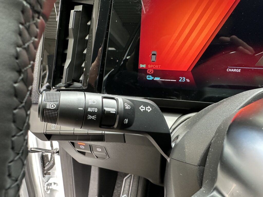 Renault Megane E-TECH Exposé-Bild 39