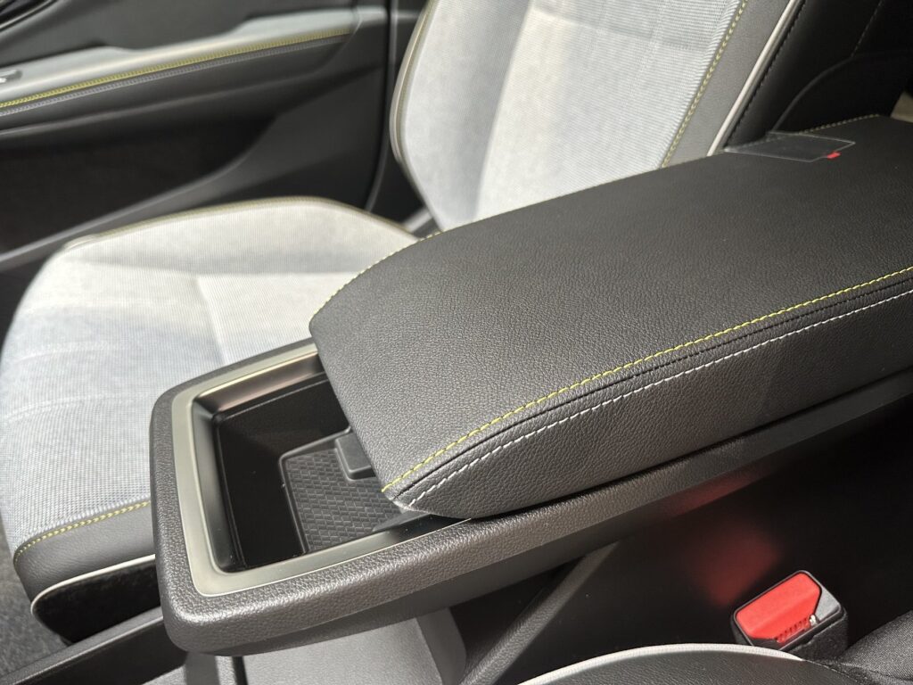 Renault Megane E-TECH Exposé-Bild 46