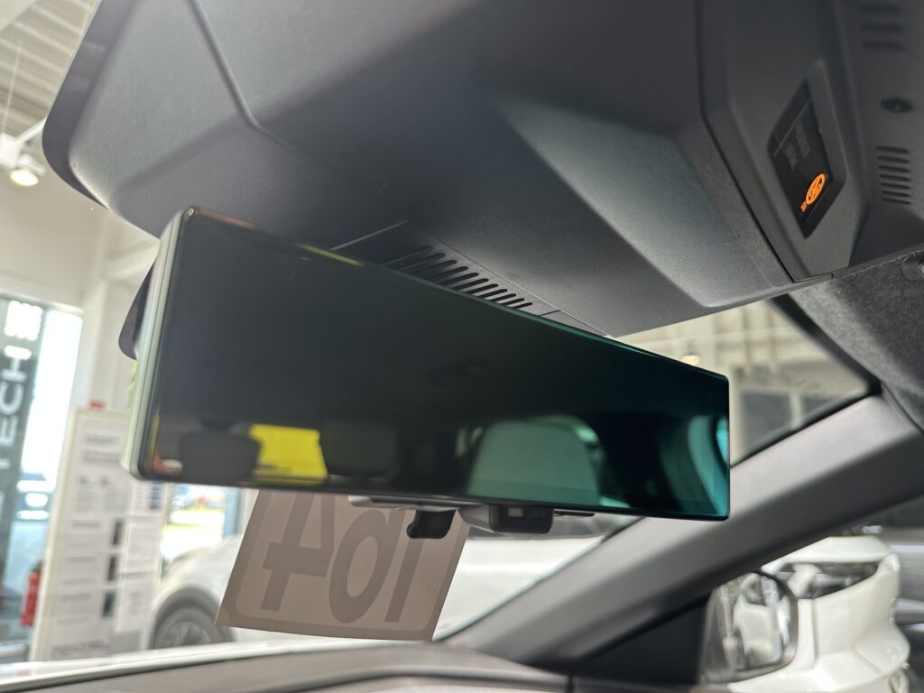 Renault Megane E-TECH Exposé-Bild 48