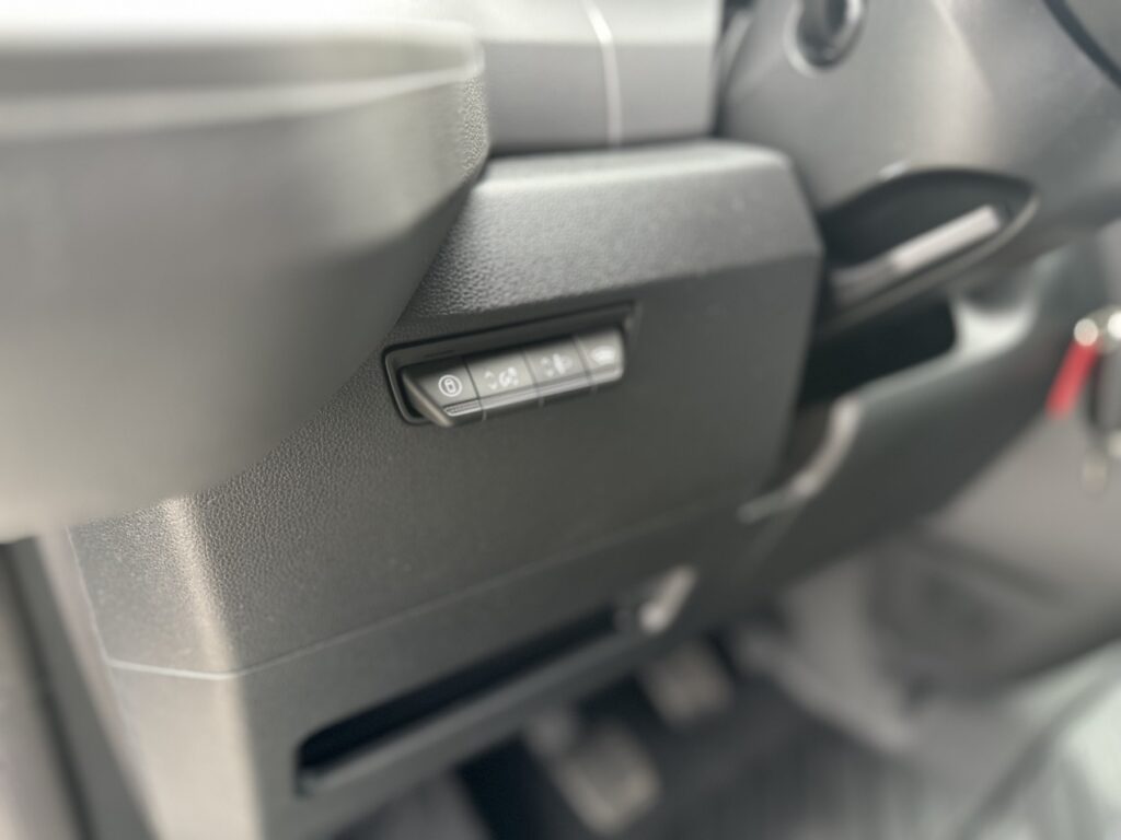 Renault Master Exposé-Bild 36