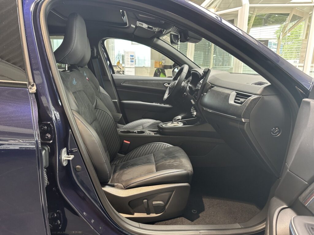 Renault Arkana Exposé-Bild 8