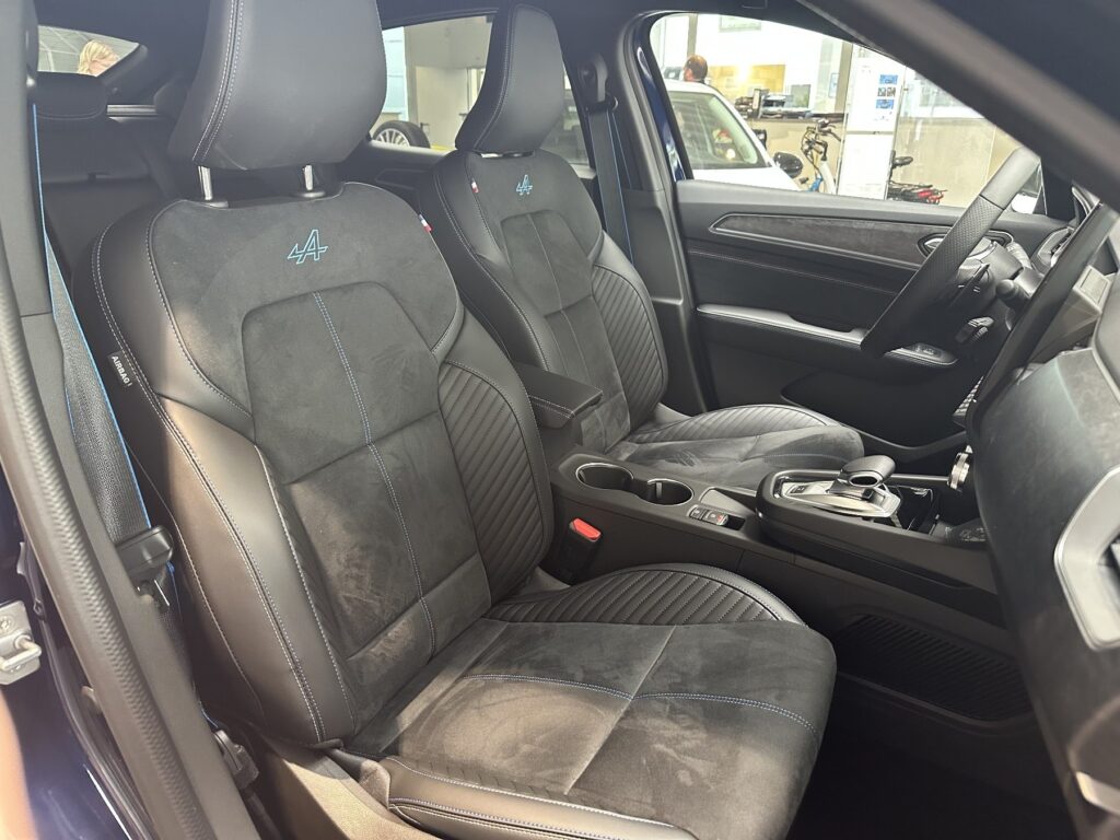 Renault Arkana Exposé-Bild 11