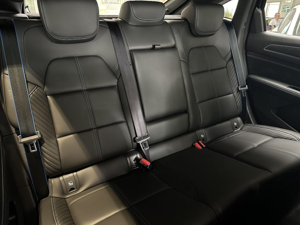 Renault Arkana Exposé-Bild 14