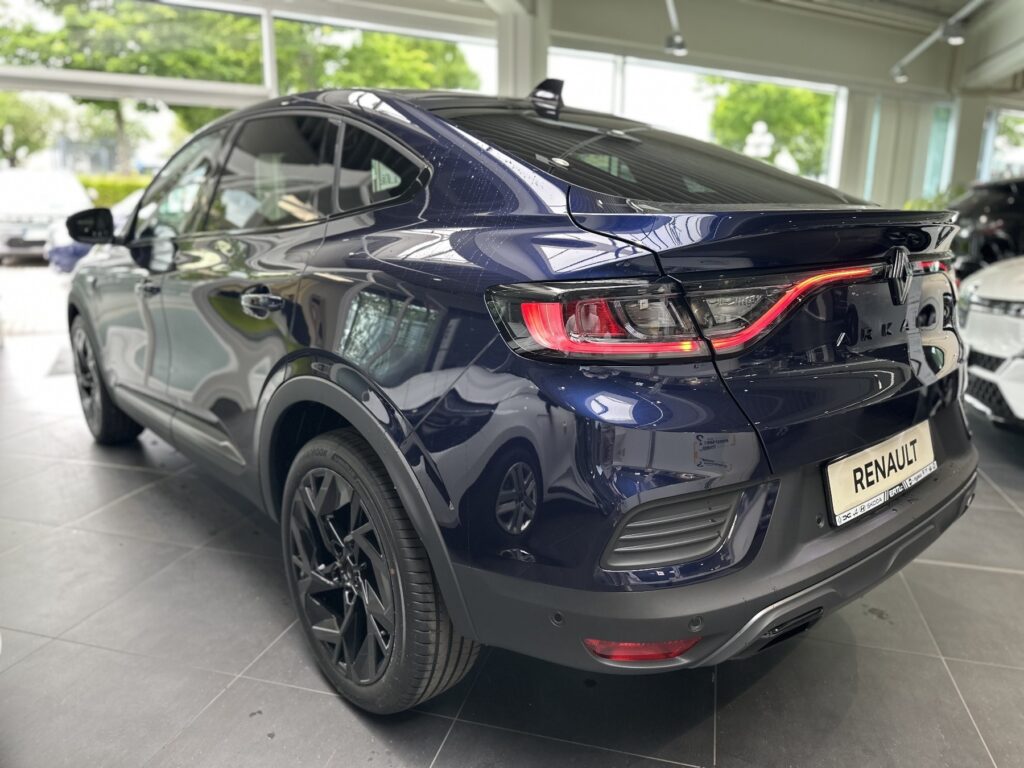 Renault Arkana Exposé-Bild 25