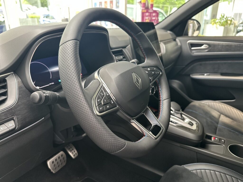 Renault Arkana Exposé-Bild 35