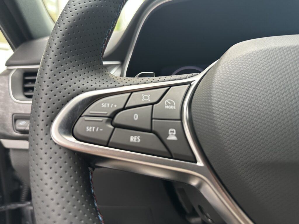 Renault Arkana Exposé-Bild 38