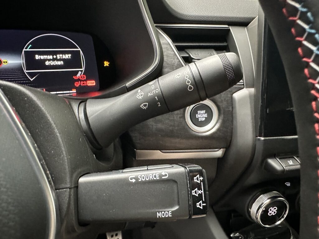 Renault Arkana Exposé-Bild 41