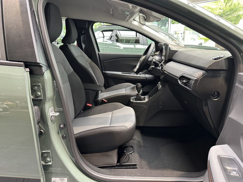 Dacia Jogger Exposé-Bild 9