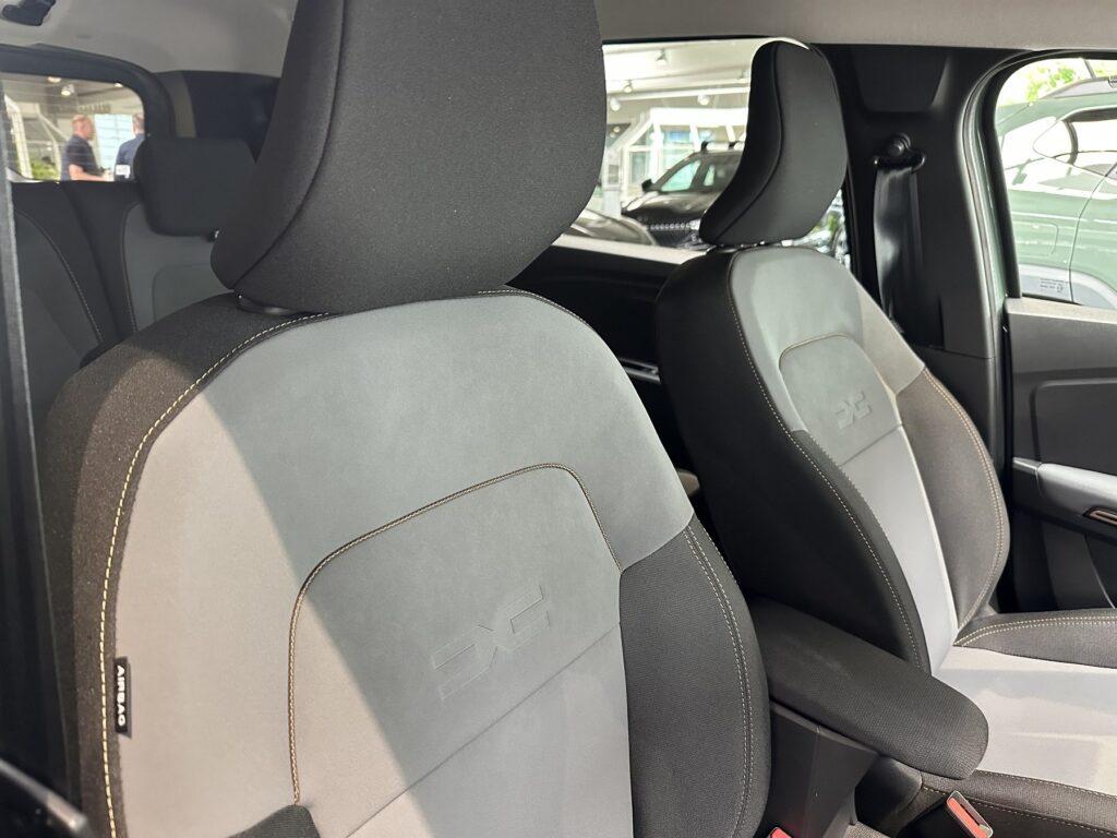 Dacia Jogger Exposé-Bild 13