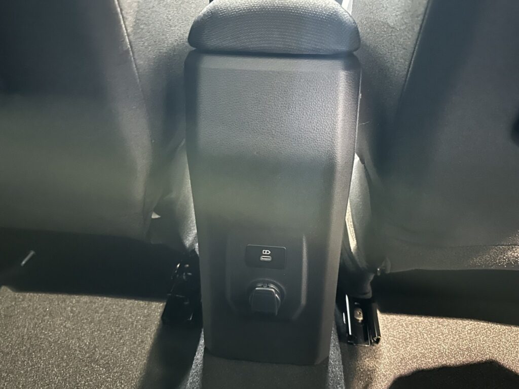 Dacia Jogger Exposé-Bild 17