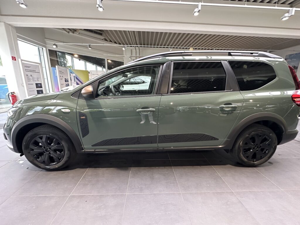 Dacia Jogger Exposé-Bild 27